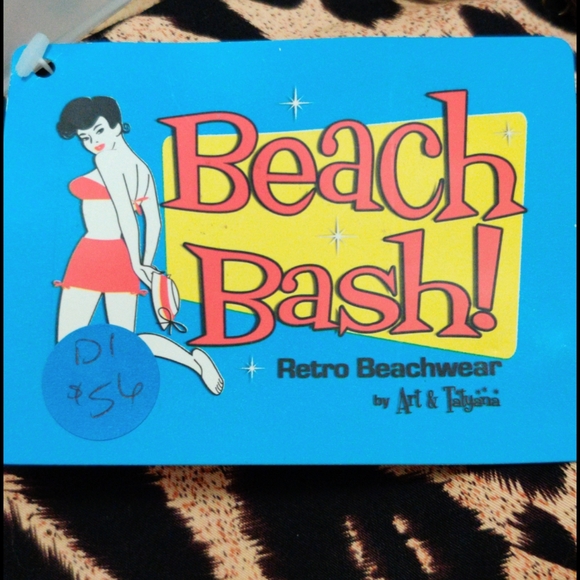 Beach Bash leopard print shorts - Picture 4 of 4